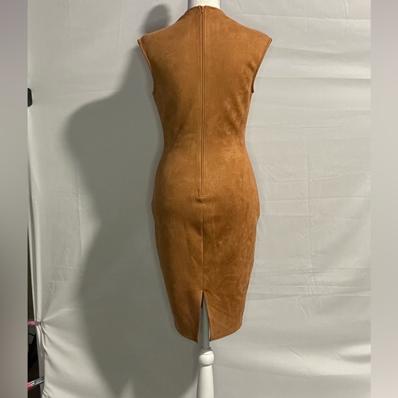 Dresses 2 for $25 or 3 for $35 (Mix & match) - Picture 2 of 6